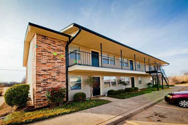 Westbrook Place - Photo 5 of 12