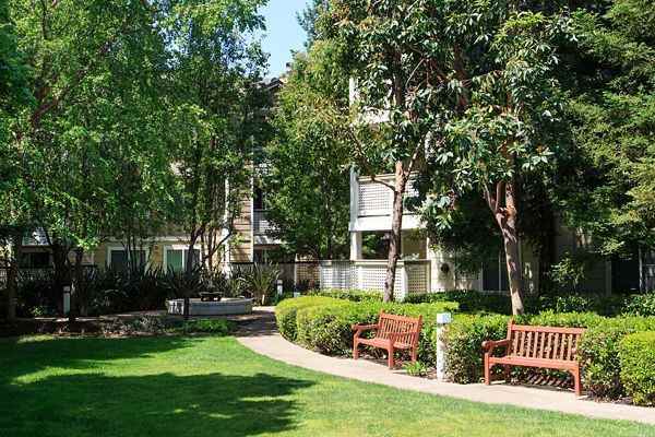 Amador Village - Photo 4 of 34