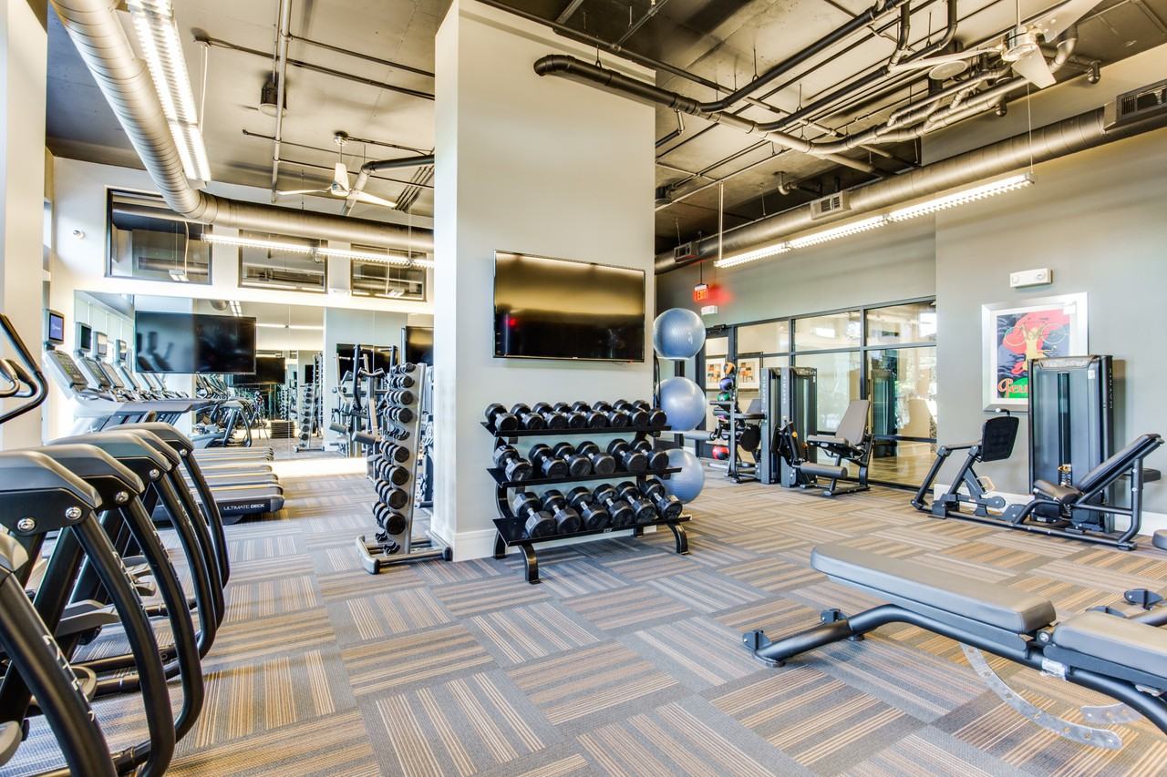 Alexan Yale - Photo 2 of 21