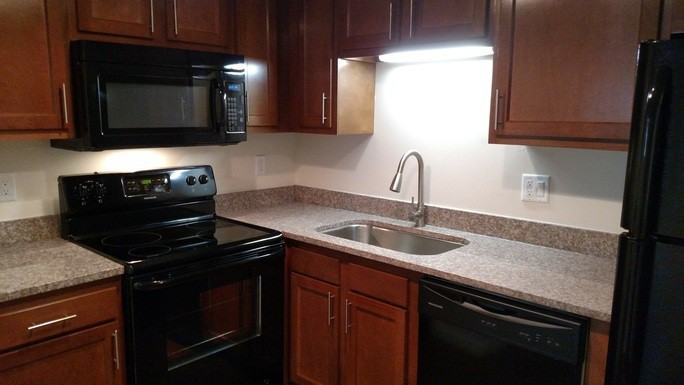 Laurenz Place - Photo 7 of 28