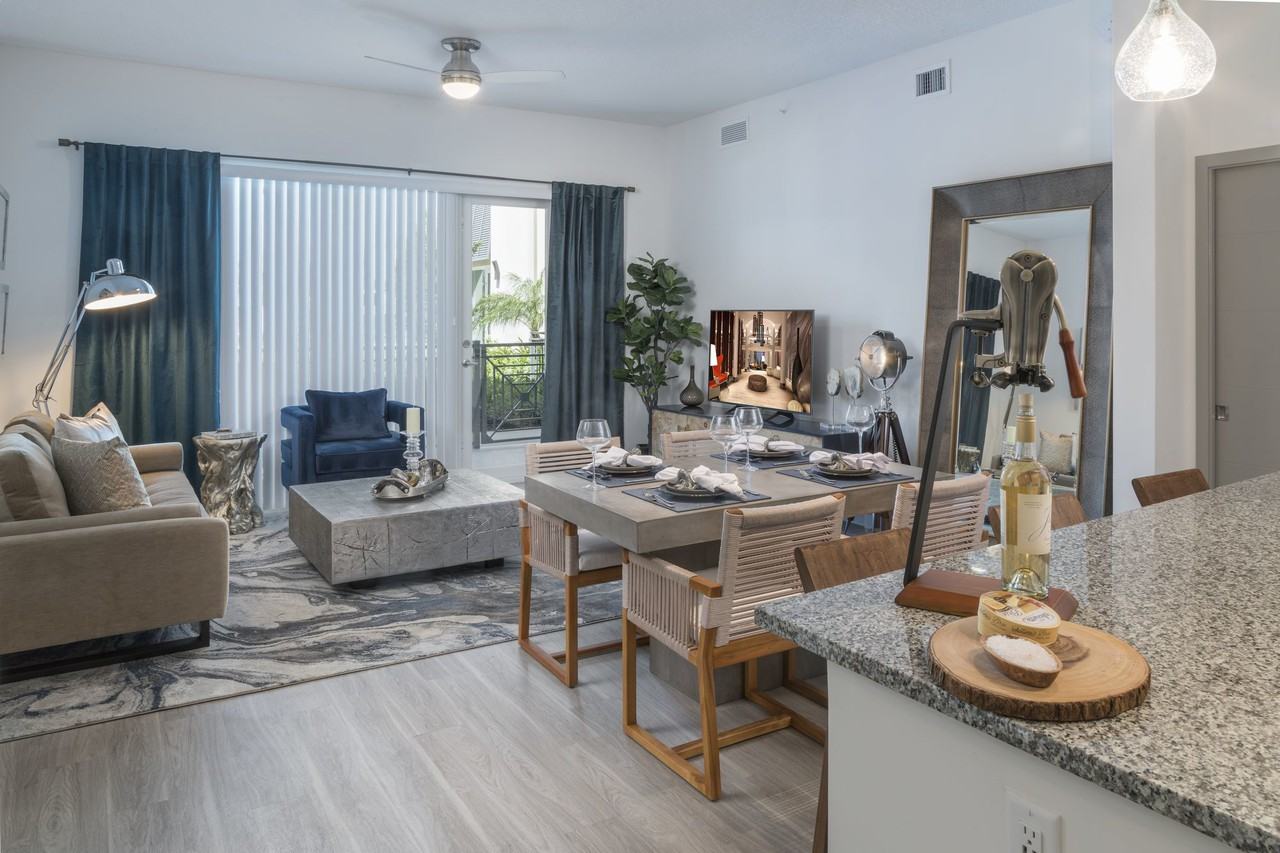 Aubrey at Seaside - Photo 4 of 40