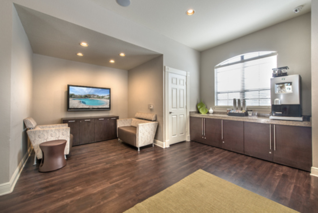 Stovall - Photo 5 of 16