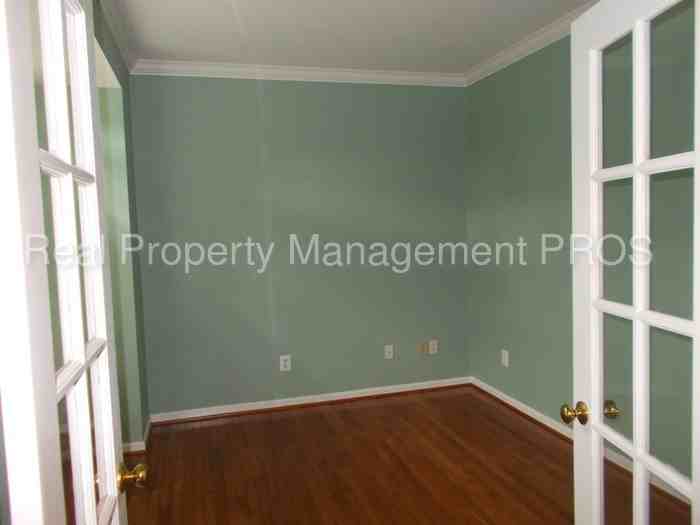 12150 Loft Ct - Photo 2 of 28