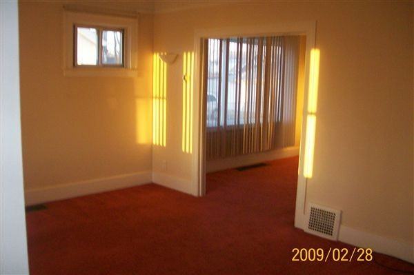 7010 Theisen St - Photo 3 of 9