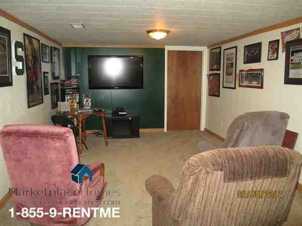 5786 Bayonne Ave - Photo 3 of 10