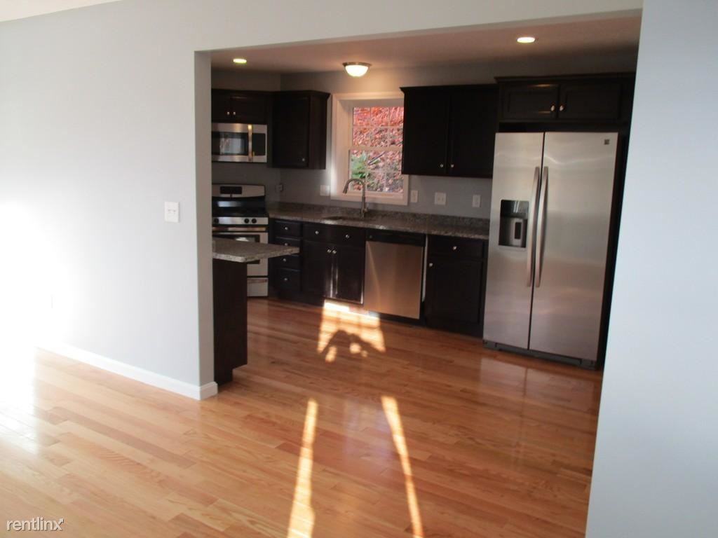 16 Ayer Rd #1 - Photo 3 of 12