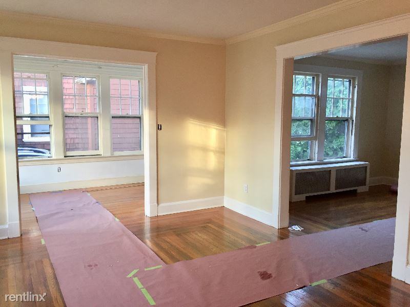 398 W Center St - Photo 3 of 19