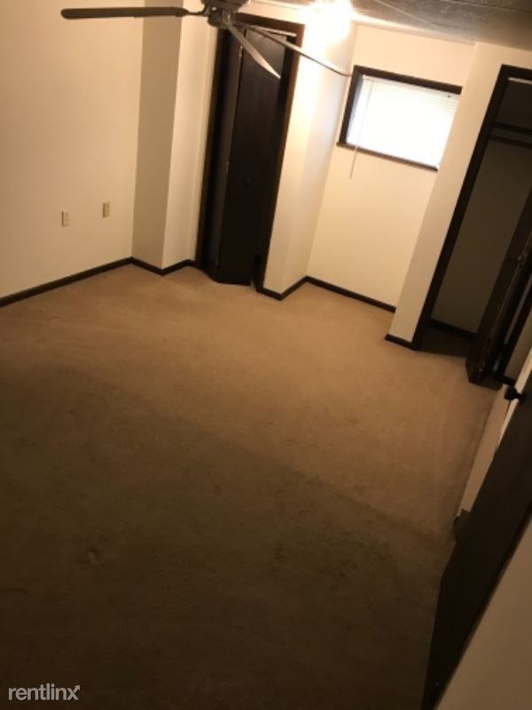 405 Hillis St - Photo 2 of 6