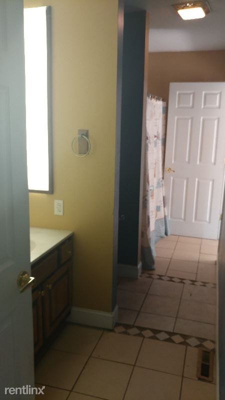 200 Jones Ln - Photo 3 of 10