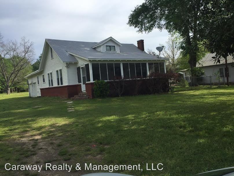 6874 Greenwood Rd - Photo 3 of 15