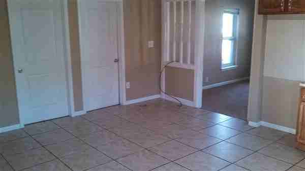 17069 Matthews St - Photo 2 of 8