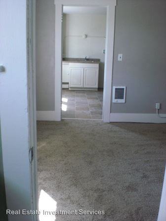 3864-3872 CENTER ST - Photo 3 of 8