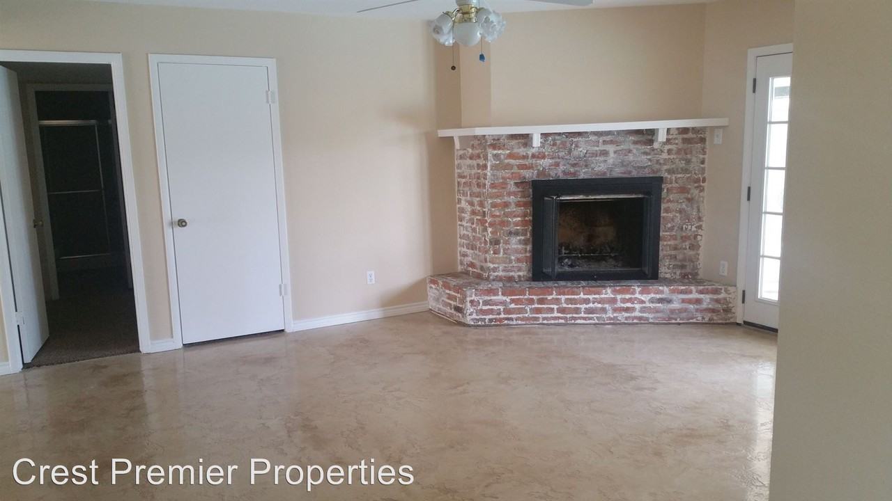 4410 S Rita Ln - Photo 3 of 15