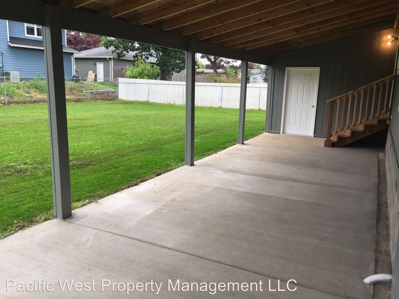 261 Greenwood Dr - Photo 2 of 16