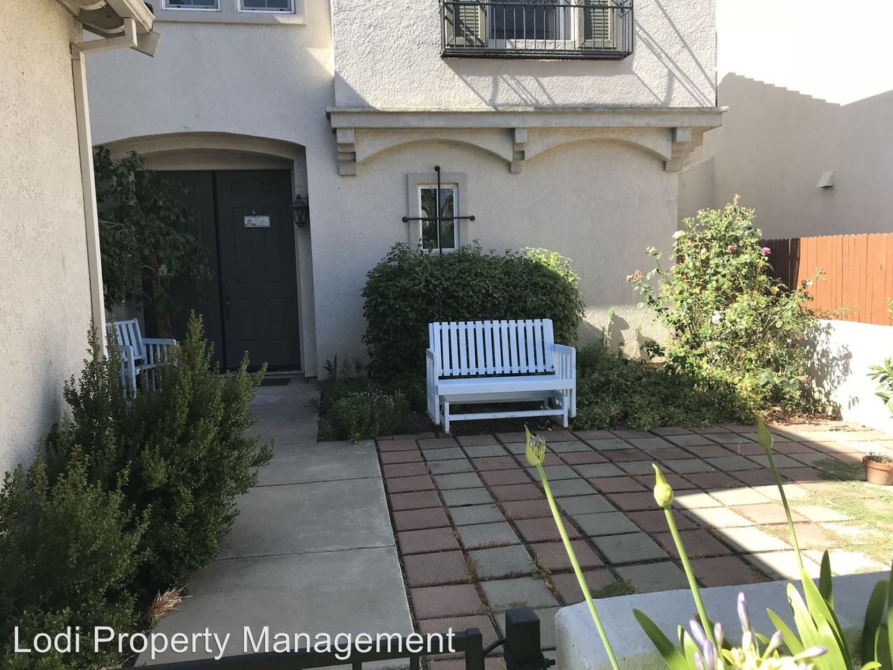6004 Matina Dr - Photo 3 of 28