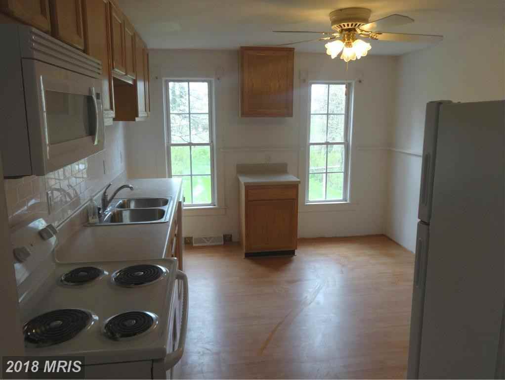 165 E Main St - Photo 2 of 12