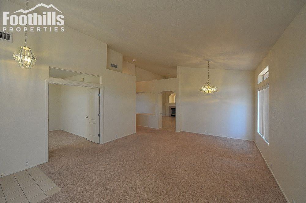 11173 N Eagle Crest Dr - Photo 2 of 18