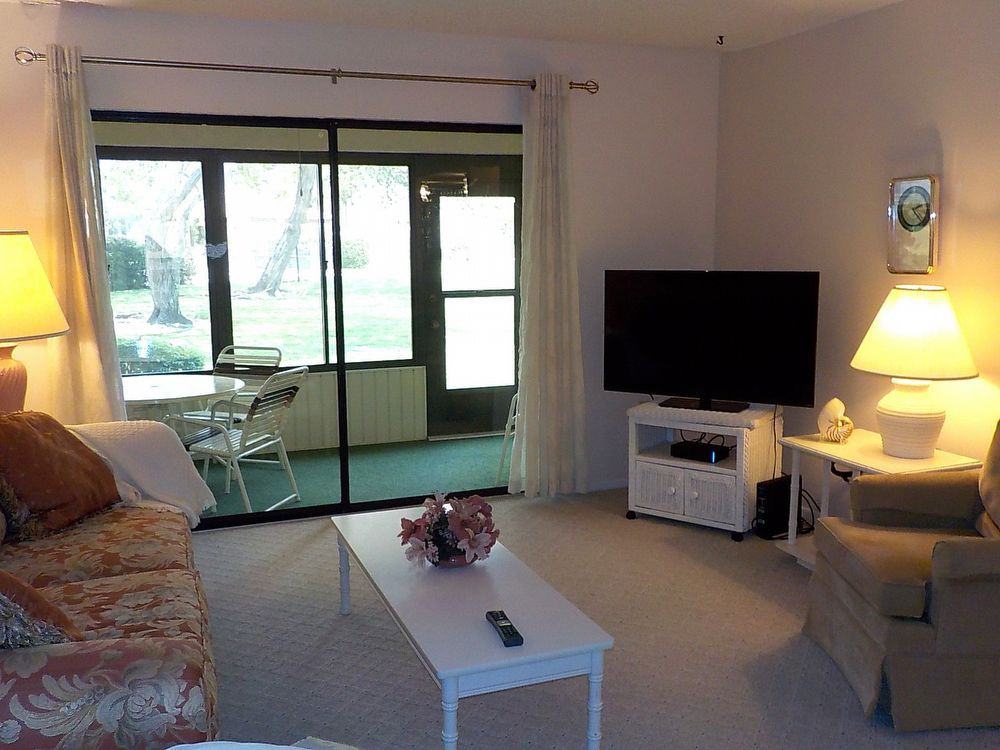 305 Mission Trl W. A #A - Photo 3 of 17