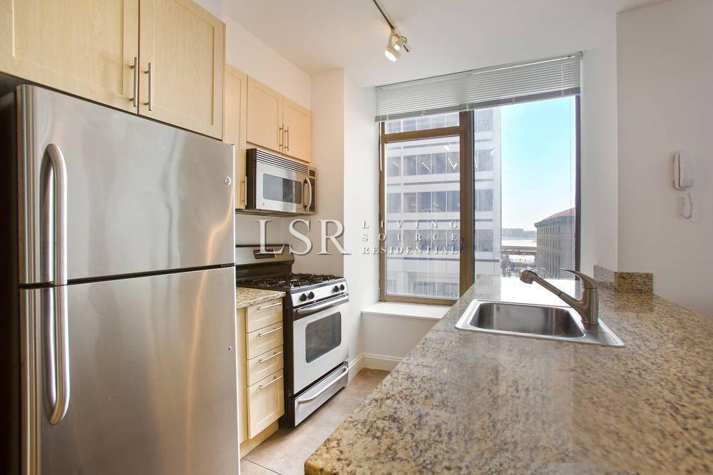 10 Hanover Square #4G