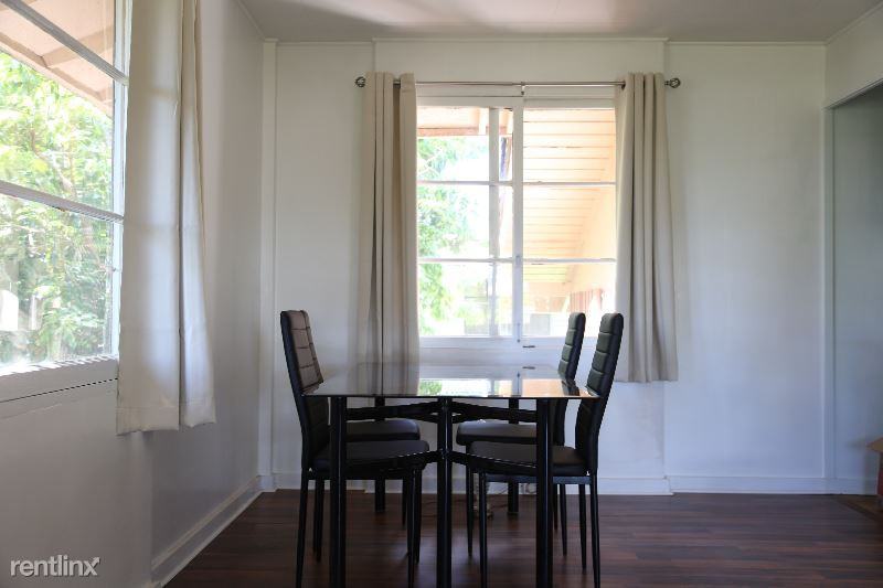 320 Longley Pl - Photo 3 of 9