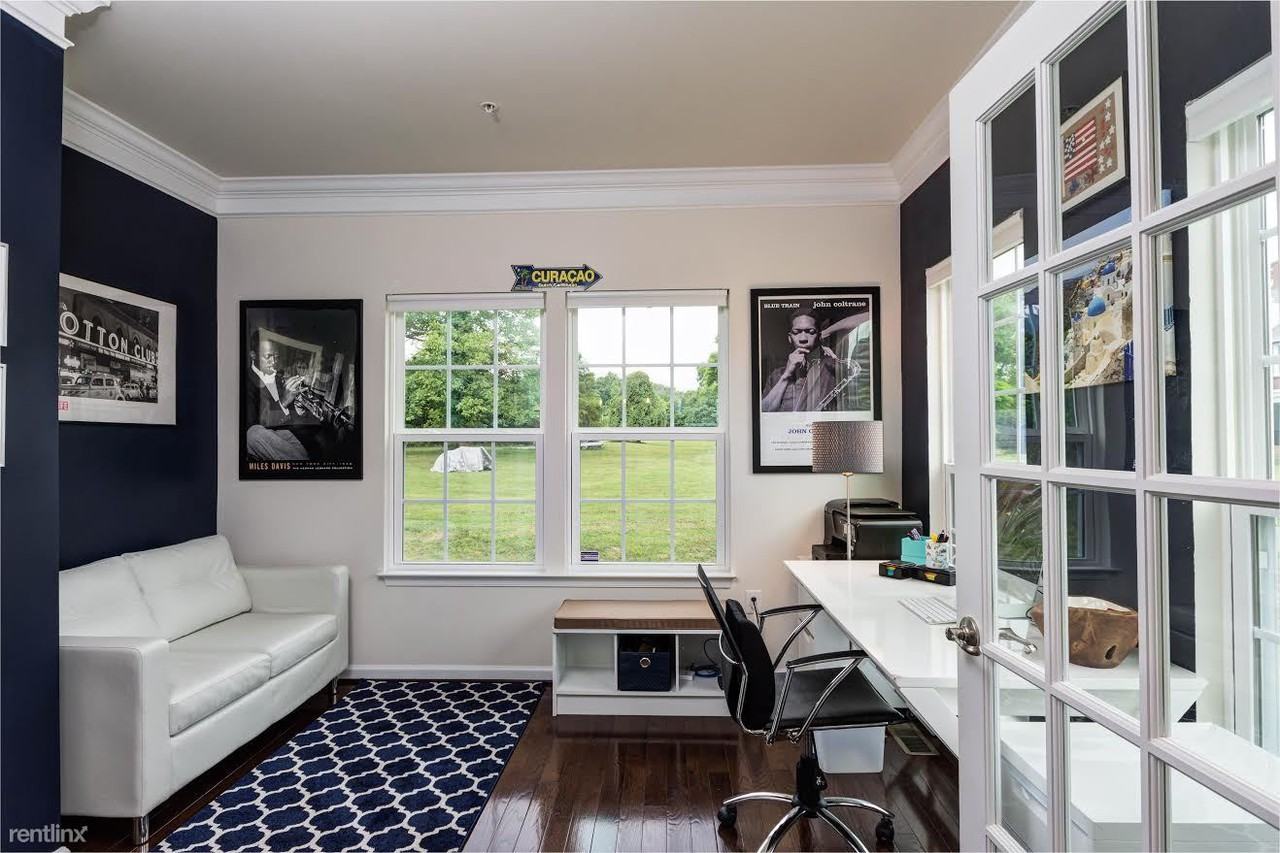 2501 Baileys Pond Road - Photo 3 of 21