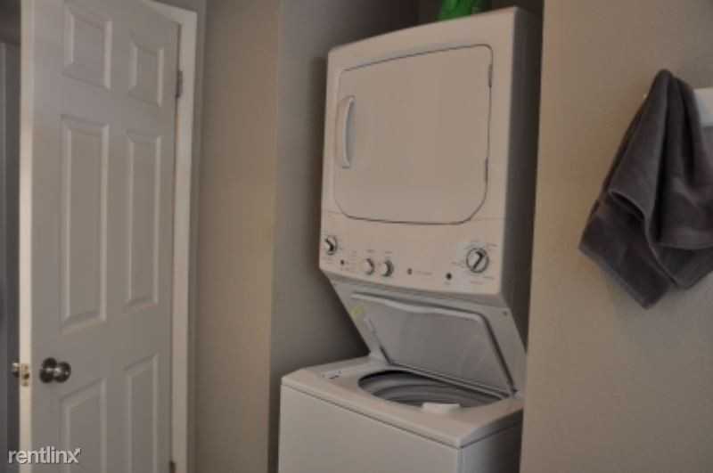 1908 W Runyan Ave - Photo 3 of 4