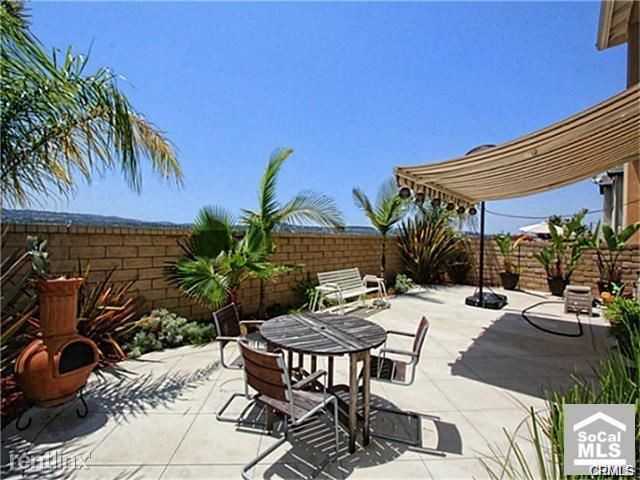 27701 Country Lane Rd - Photo 2 of 12