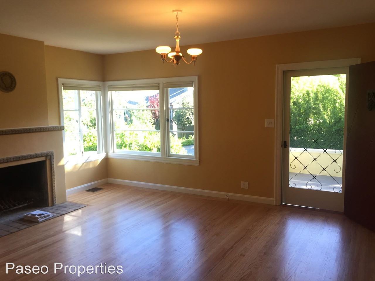 190 Kent Ave - Photo 2 of 8