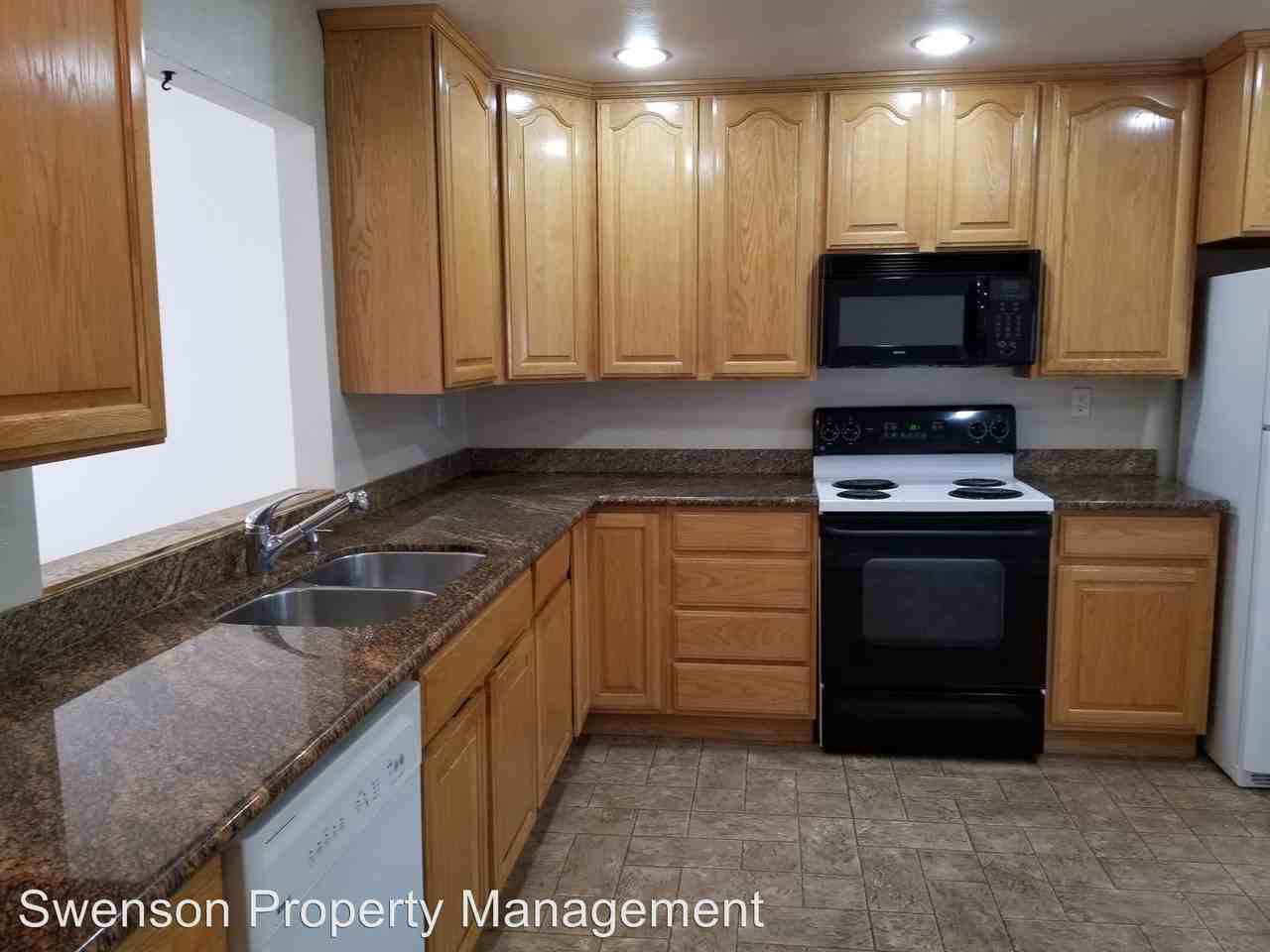 575 Europa Ct - Photo 3 of 17