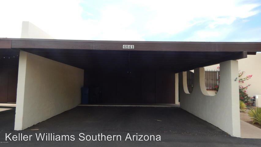 4841 N Vía Entrada - Photo 2 of 21