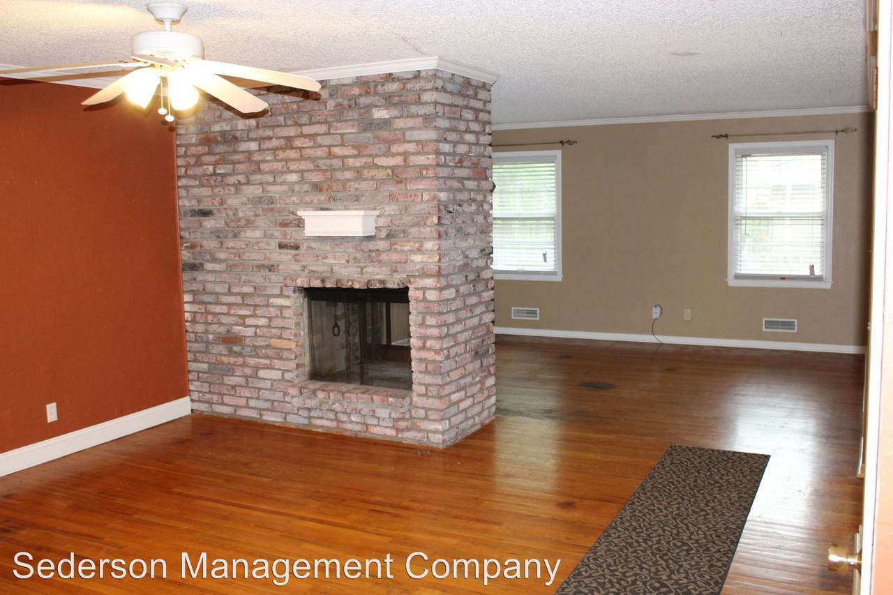 919 E 110th St - Photo 2 of 12