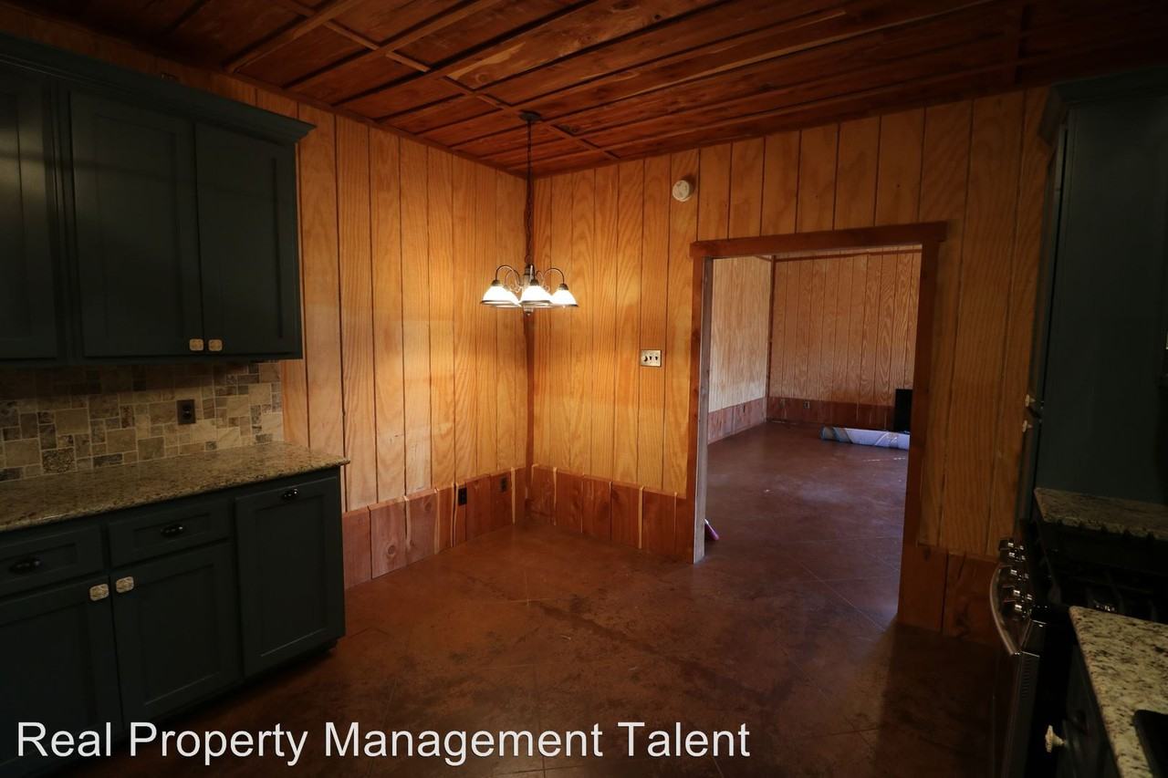 213 Comanche Trail - Photo 3 of 14