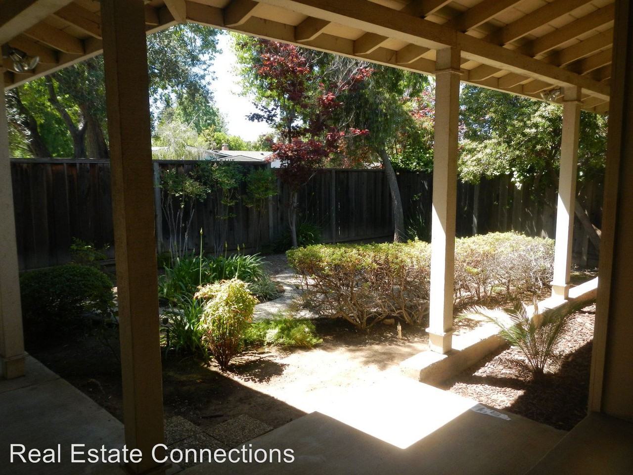 1224 Robbia Dr - Photo 2 of 8