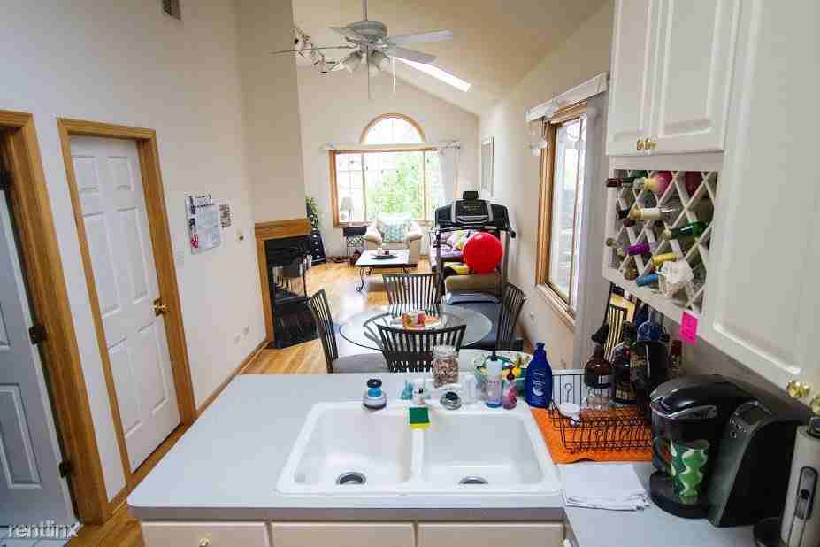 1412 N Bosworth Ave - Photo 2 of 8