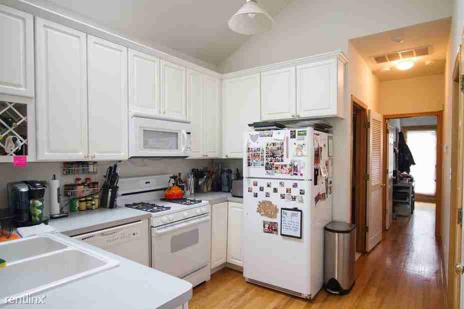 1412 N Bosworth Ave - Photo 3 of 8