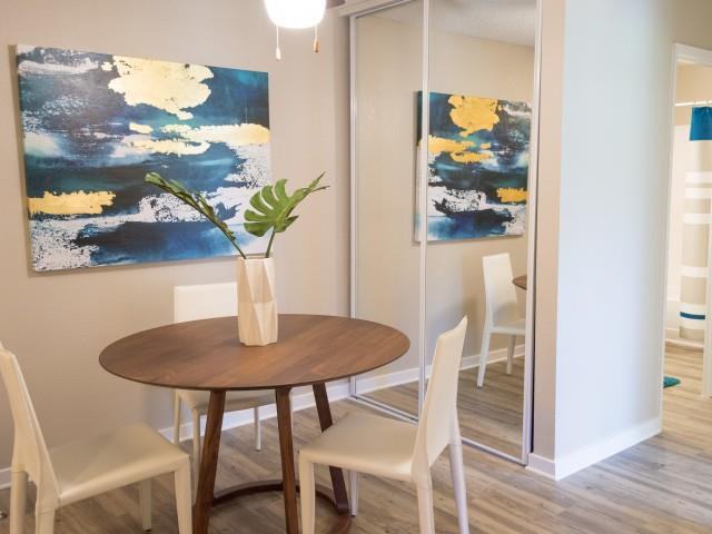 PARK VUE - Photo 3 of 15