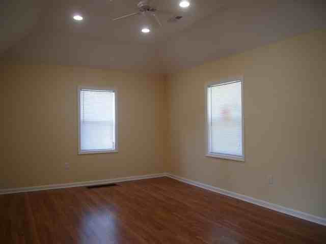 1512 N May St - Photo 2 of 13
