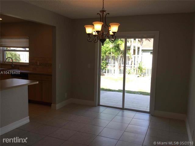 12525 W Sunrise Blvd - Photo 2 of 8