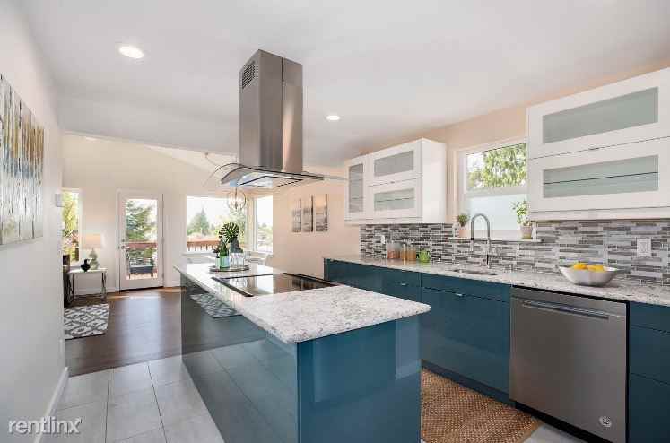 3417 39th Ave W - Photo 2 of 18