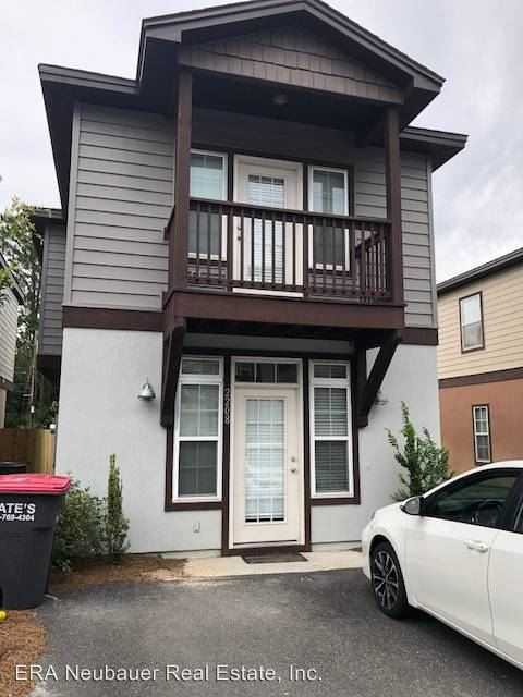 2208 Brooke St - Photo 2 of 10