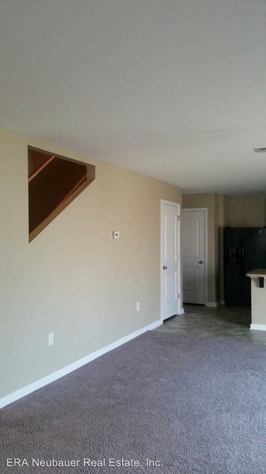 930 S Katherine Ave - Photo 3 of 10