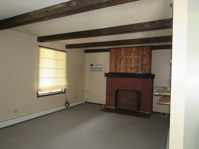 122 N Gifford St #124 - Photo 3 of 6