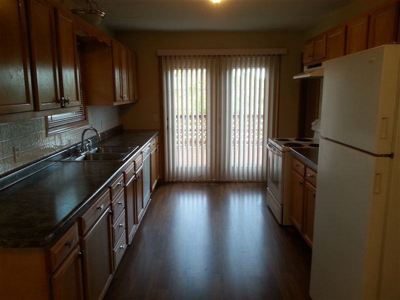 14210 21 Mile Rd - Photo 3 of 9