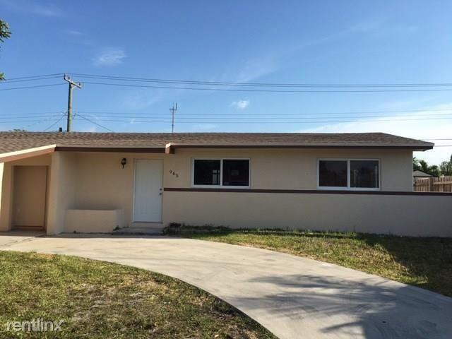 965 NW 199th St #A - Photo 3 of 15