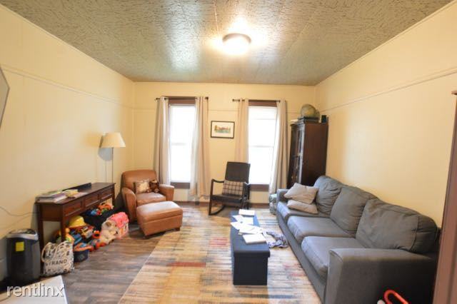 1448 Woodlawn Ave - Photo 2 of 16
