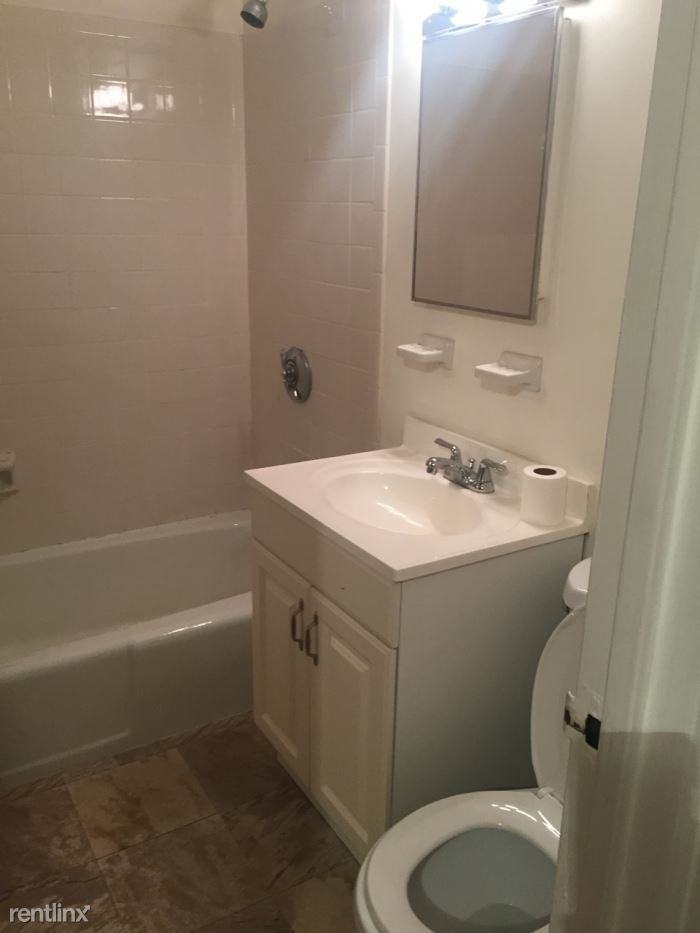 Renovated 1 bedroom Duplex Garden Building- Laundry On Site - 1 Parking Space/Harrison - Photo 2 of 2