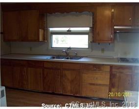 514 Halladay Ave W - Photo 3 of 11