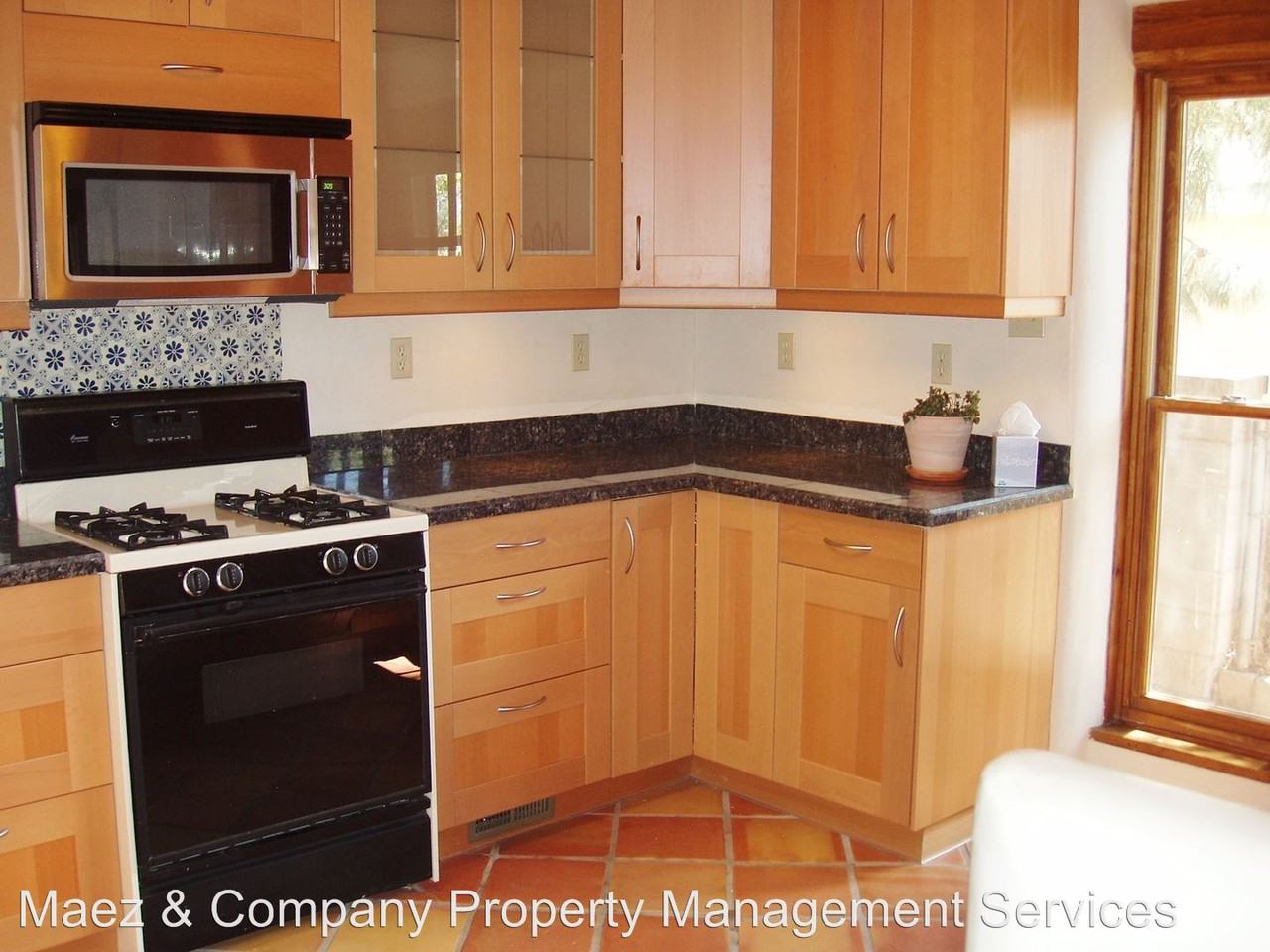 1002 Don Juan St - Photo 3 of 11