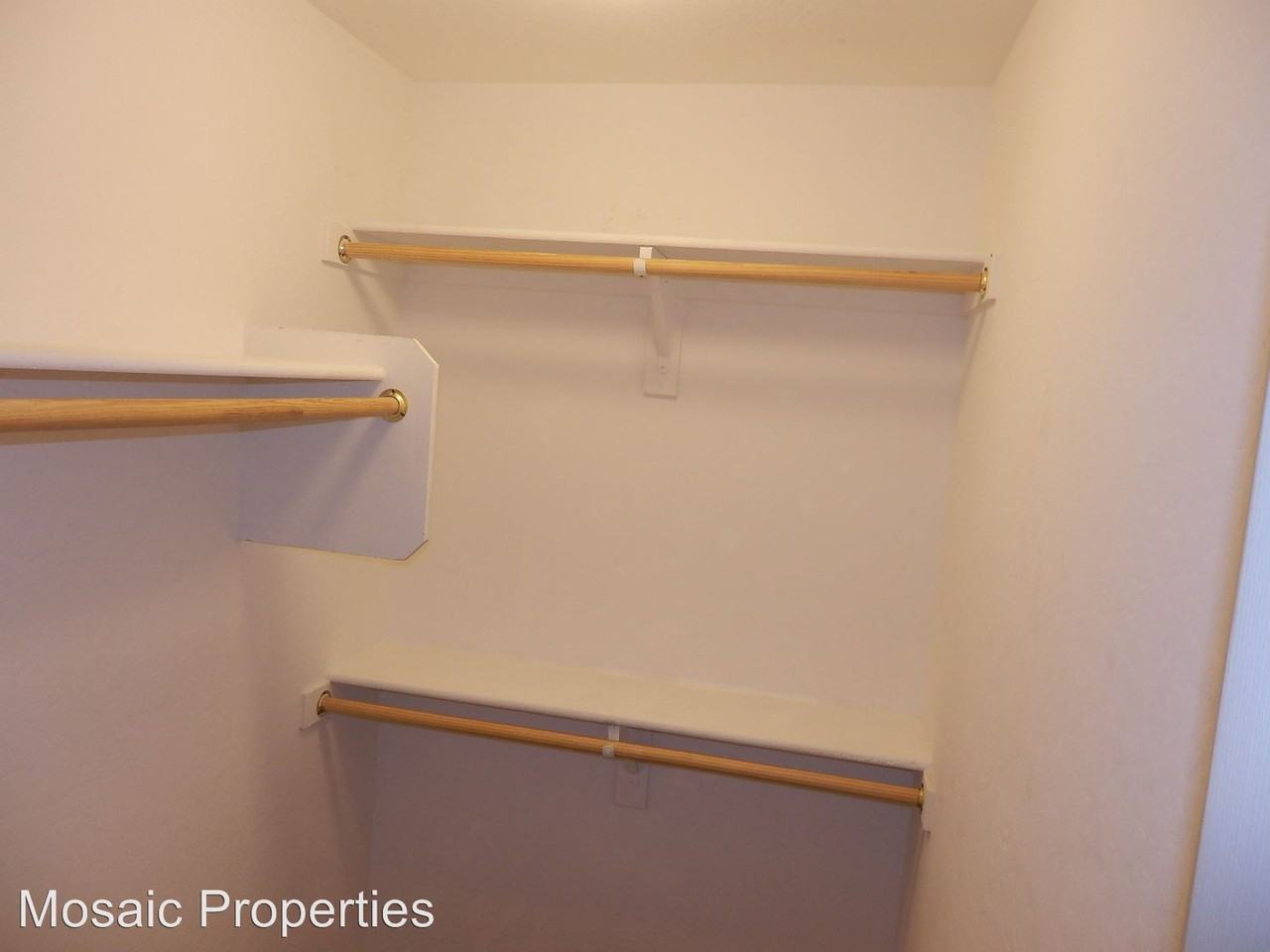 7019 S 45th Ave - Photo 3 of 37