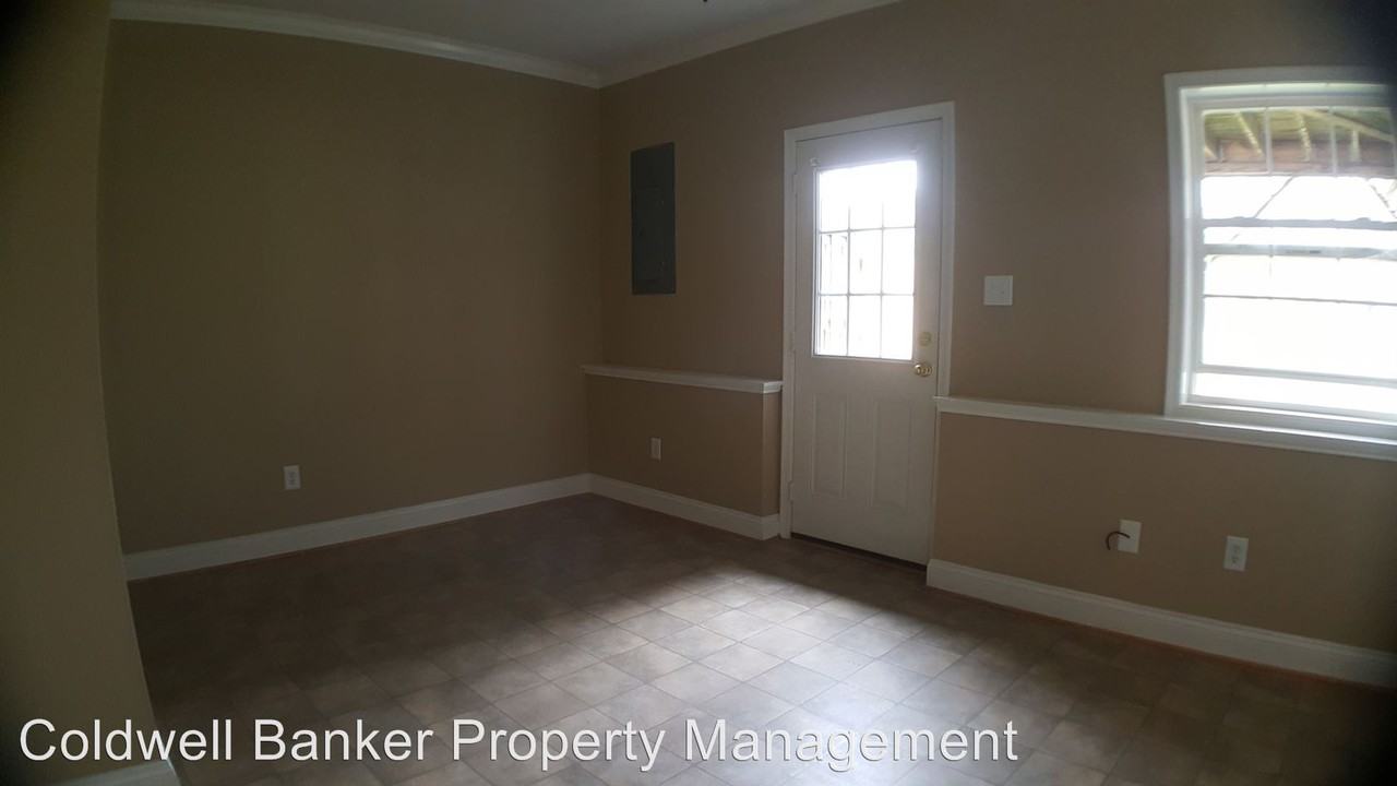 22 Toms Brook Dr - Photo 2 of 31